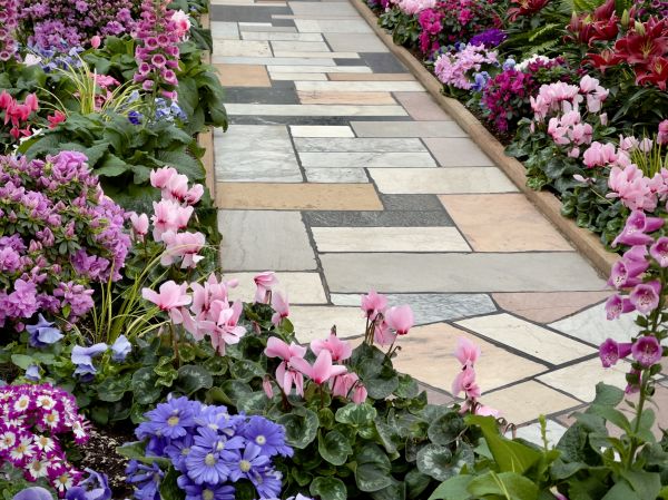 Garden Path Installation in Eagle